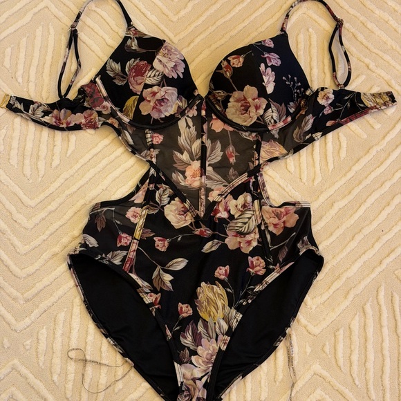 RACHEL RACHEL ROY FLORAL PRINTED MESH MONOKINI ONE-PIECE SWIMSUIT - Picture 12 of 13